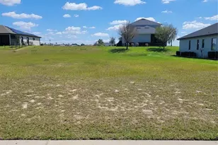 496 Adams View Ln, Auburndale, FL 33823 - Photo 1
