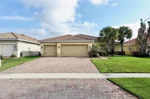 3311 Bent Paddle Dr, Kissimmee, FL 34746 - Photo 1