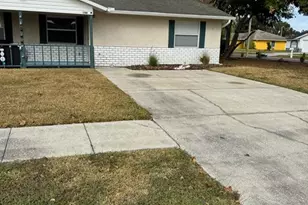 190 Rebecca Dr NE, Winter Haven, FL 33881 - Photo 1