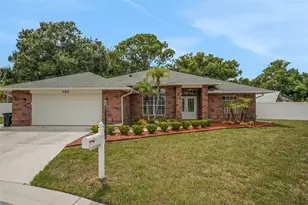 102 Hillside Ct, Winter Haven, FL 33884 - Photo 1