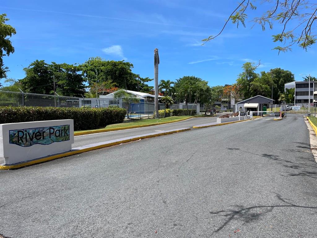 10 Calle Santa Cruz River Park 301, Bayamon, PR 00961 MLS PR9100882