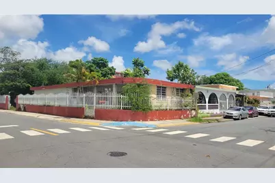 Urb. JosÃ© Severo QuiÃ±on C/Ulises #71, Carolina, PR 00985 - Photo 1