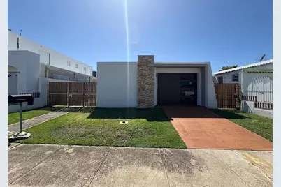 448 Calle Solimar Villa Del Carmen, Ponce, PR 00716 - Photo 1