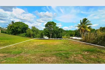 Casimiro Villegas St. Los Frailes, Guaynabo, PR 00969 - Photo 1