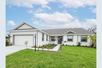 1047 Woodland Oaks Drive, Lakeland, FL 33813 - Photo 1