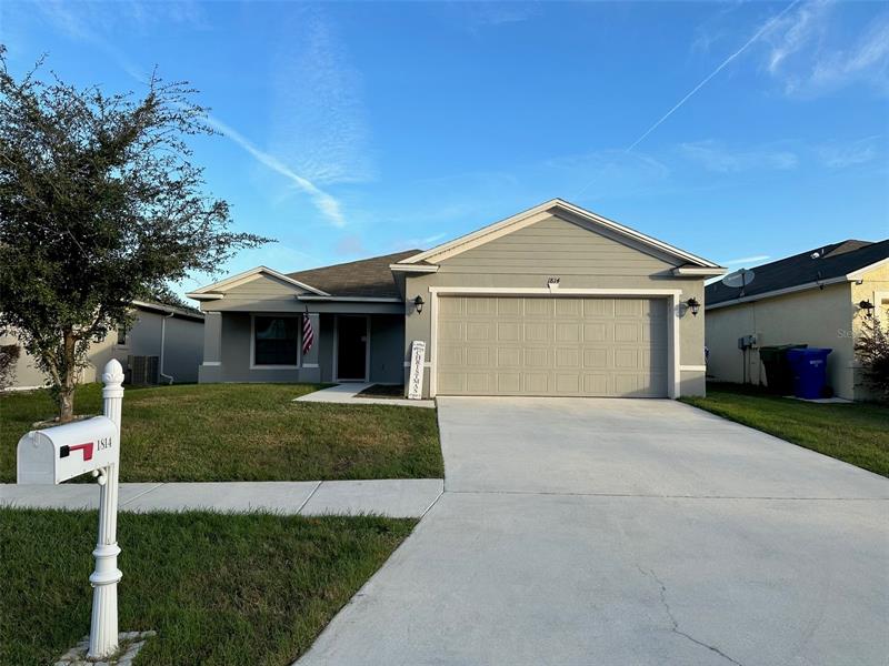 1814 Wallace Manor Ln, Winter Haven, FL 33880 MLS R4906516 Coldwell