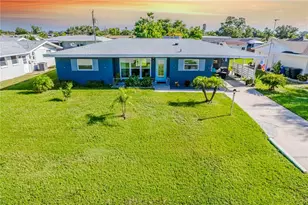 359 Pine Tree Rd, Venice, FL 34293 - Photo 1