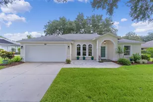 5548 Grove Mnr, Lady Lake, FL 32159 - Photo 1