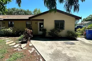 2623 Lakeshore Blvd, Saint Cloud, FL 34769 - Photo 1