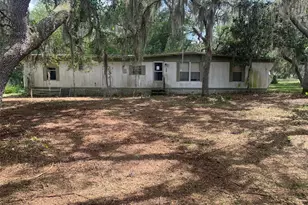 18612 SE 50th St, Ocklawaha, FL 32179 - Photo 1