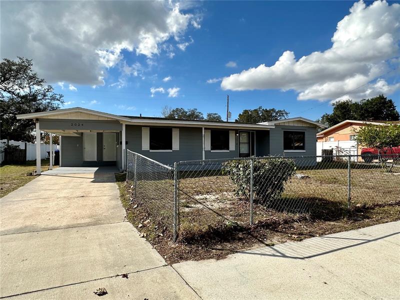 2024 Leisure Dr, Orlando, FL 32808 MLS S5080137 Coldwell Banker