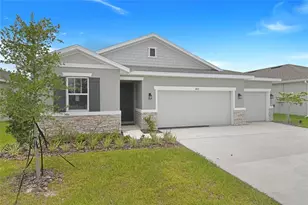 2011 Stetson Ct, Eagle Lake, FL 33839 - Photo 1