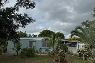 116 S 4th St, Haines City, FL 33844 - Photo 1