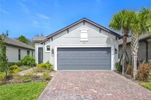 806 Via Como St, Poinciana, FL 34759 - Photo 1