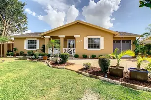624 Royal Palm Dr, Kissimmee, FL 34743 - Photo 1