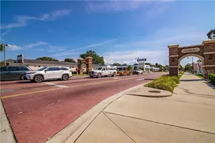 1217 W Main St, Leesburg, FL 34748 - Photo 1