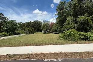 449 Stone St, Wildwood, FL 34785 - Photo 1