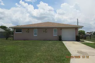 154 Tulip Way, Kissimmee, FL 34743 - Photo 1