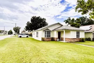 812 10th St, Saint Cloud, FL 34769 - Photo 1