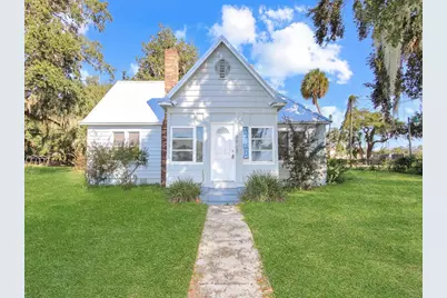 500 W Fountain Street, Fruitland Park, FL 34731 - Photo 1