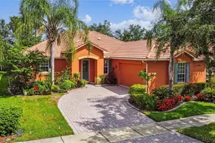 93 Auburn Dr, Poinciana, FL 34759 - Photo 1