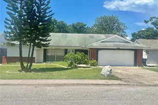 4243 Stratfield Dr, New Port Richey, FL 34652 - Photo 1