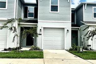 355 Sol Vis Dr, Dundee, FL 33838 - Photo 1