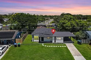 2806 Bonneville Dr, Orlando, FL 32826 - Photo 1