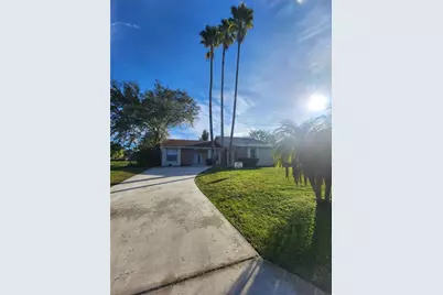 28 S Flag Drive, Kissimmee, FL 34759 - Photo 1