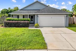 2919 Summer Winds Cir, Saint Cloud, FL 34769 - Photo 1