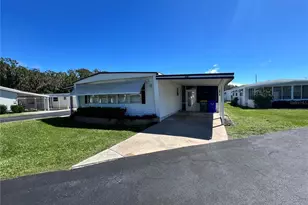 229 Rue De Fontaine, Tavares, FL 32778 - Photo 1