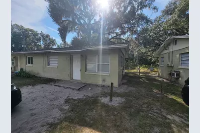 402 Peters St, Wildwood, FL 34785 - Photo 1