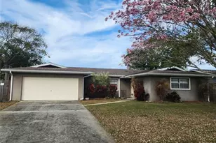 942 Kings Post Rd, Rockledge, FL 32955 - Photo 1