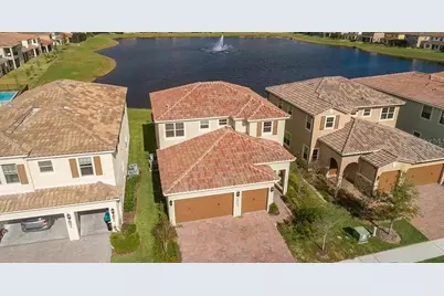 10425 Siddington Dr, Orlando, FL 32832 - Photo 1