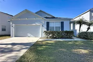 1077 Berkeley Dr, Kissimmee, FL 34744 - Photo 1