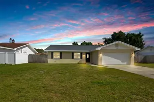 120 Sandburg Ln, Winter Haven, FL 33884 - Photo 1