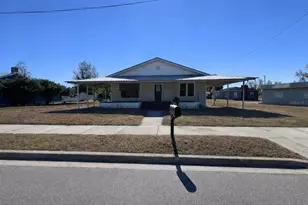 611 W Broadway St, Fort Meade, FL 33841 - Photo 1