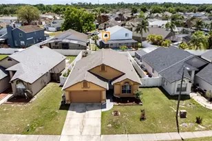 4855 Kingston Cir, Kissimmee, FL 34746 - Photo 5