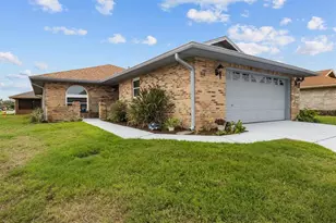 416 Barbados Cir, Lakeland, FL 33803 - Photo 1
