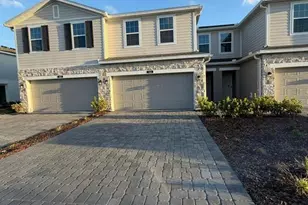 466 Thompson Vlg Ave, Apopka, FL 32703 - Photo 1