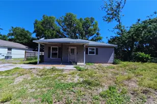 1704 Center St, Leesburg, FL 34748 - Photo 1
