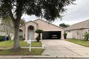 9405 Hidden Water Cir, Riverview, FL 33578 - Photo 1