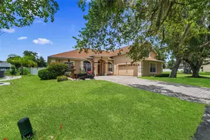 2901 Rambling Oaks Way, Kissimmee, FL 34746 - Photo 1