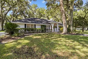 1142 Longwood Oaks Blvd, Lakeland, FL 33811 - Photo 1