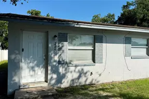 205 Mill St, Wildwood, FL 34785 - Photo 1