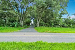 18851 SE 60 St, Morriston, FL 32668 - Photo 1