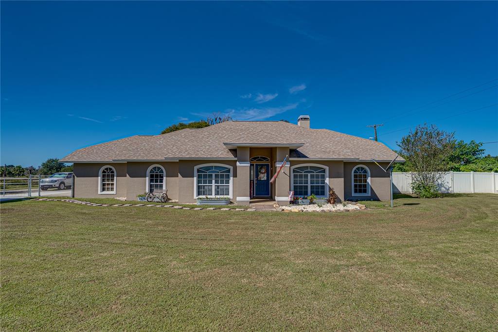 1602 Berry Farm Rd, Lithia, FL 33547 MLS T3336791 Coldwell Banker