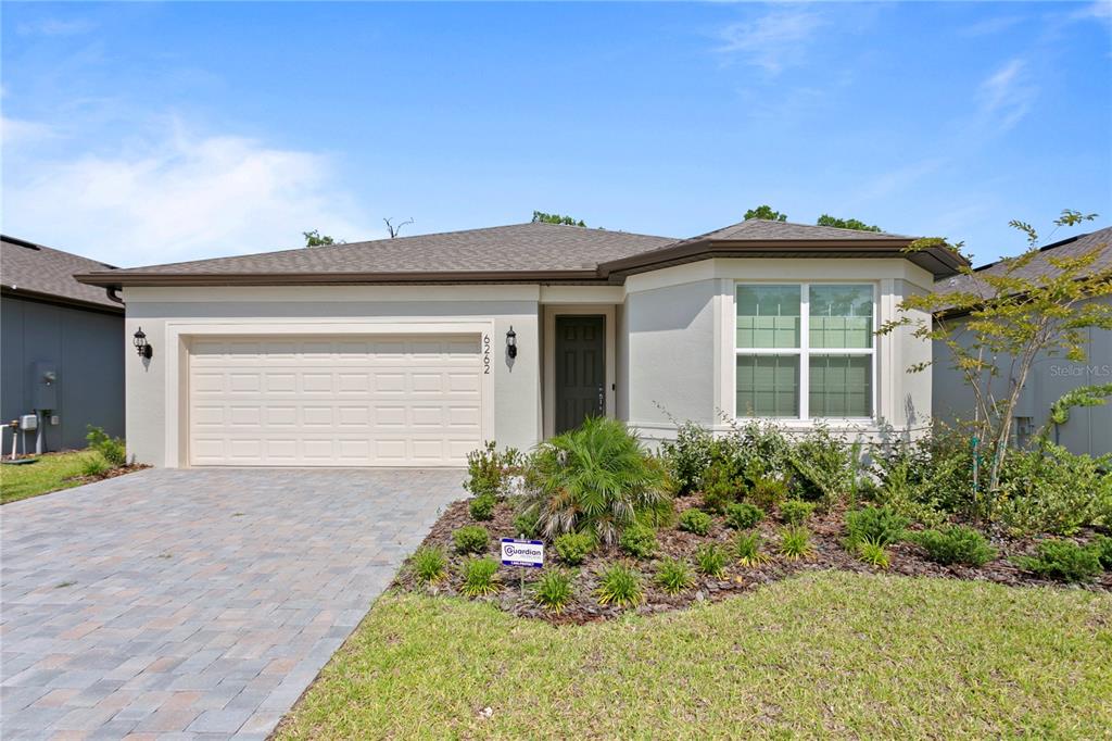 6262 Bradford Woods Dr, Zephyrhills, FL 33542 - MLS T3373804 - Coldwell ...