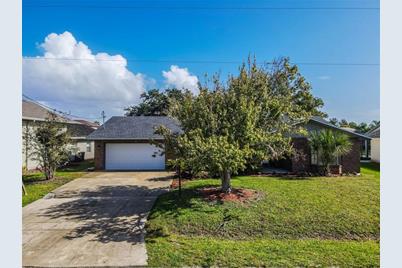 19 Christopher Court, Palm Coast, FL 32137 - Photo 1