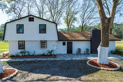 7902 West Drive, Wesley Chapel, FL 33544 - Photo 1